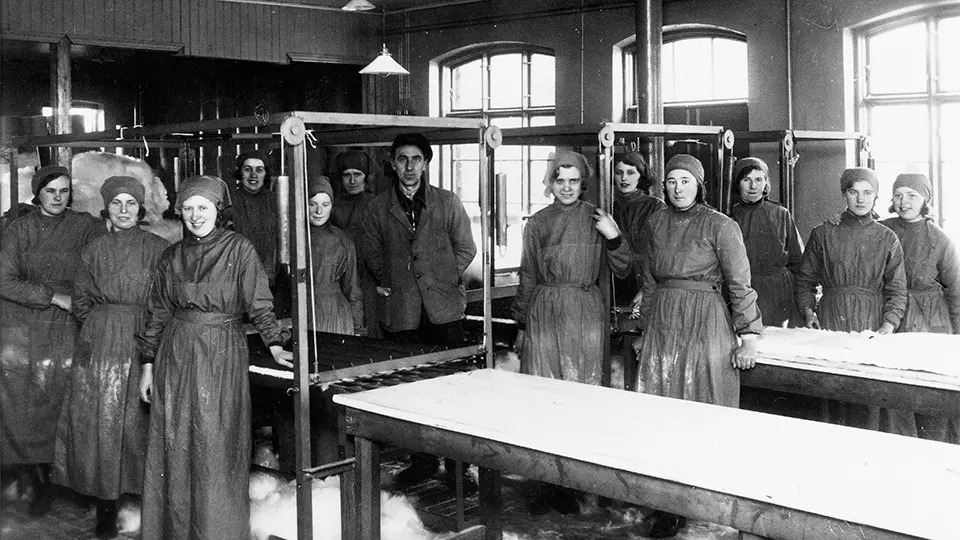 Isovers historia - sömmerskor